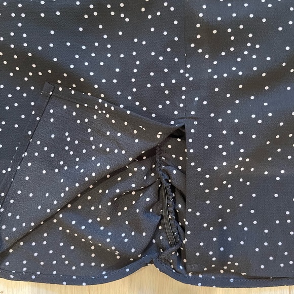 Brand new Zara pencil skirt - Picture 5 of 5